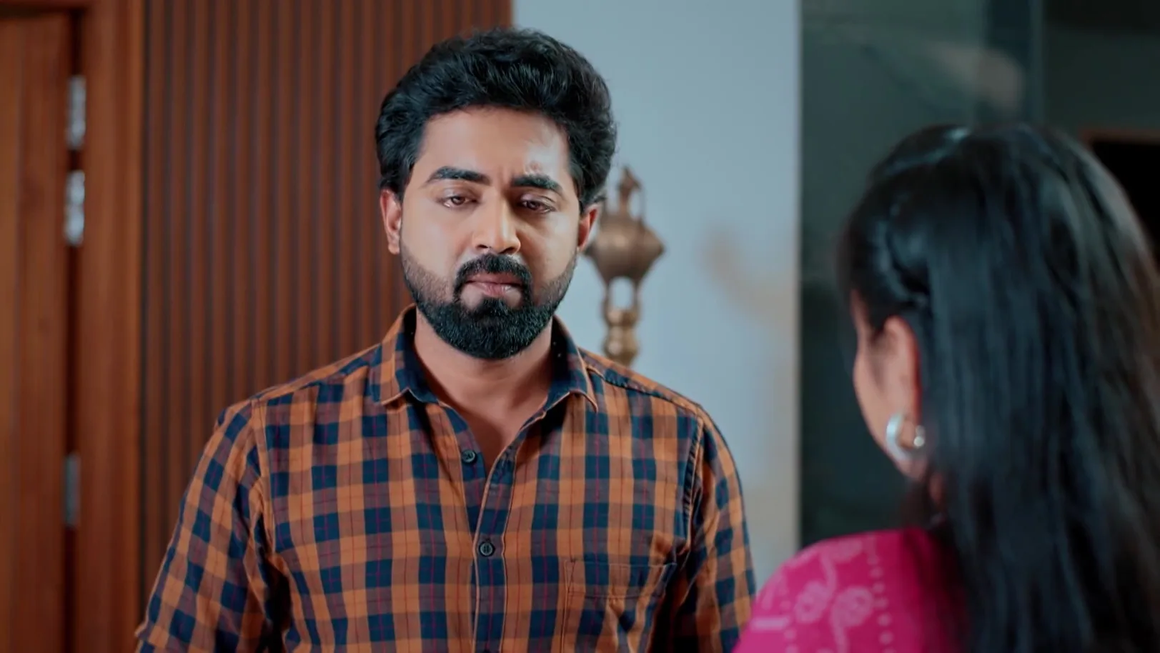 Rithika Consoles Raju - Akale 