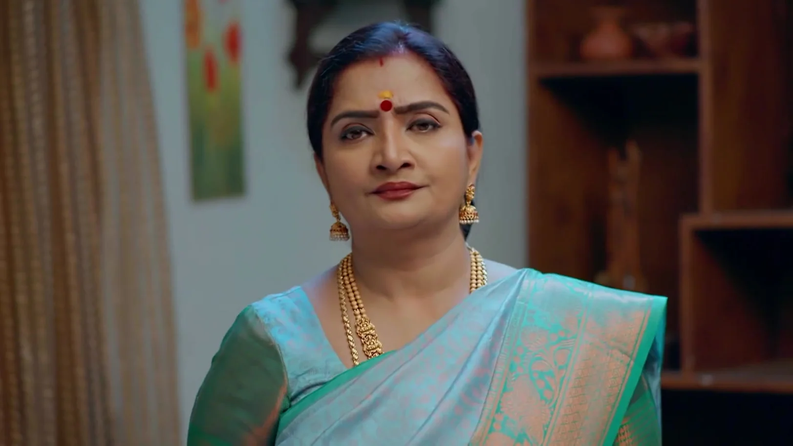 Priyanka Narrates an Incident - Snehapoorvam Shyama 
