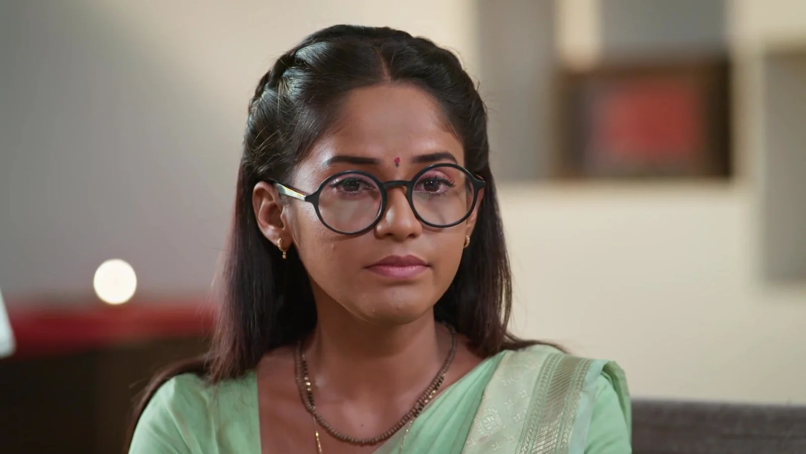 Jagannath Reassures a Worried Savali - Savalyachi Janu Savali 