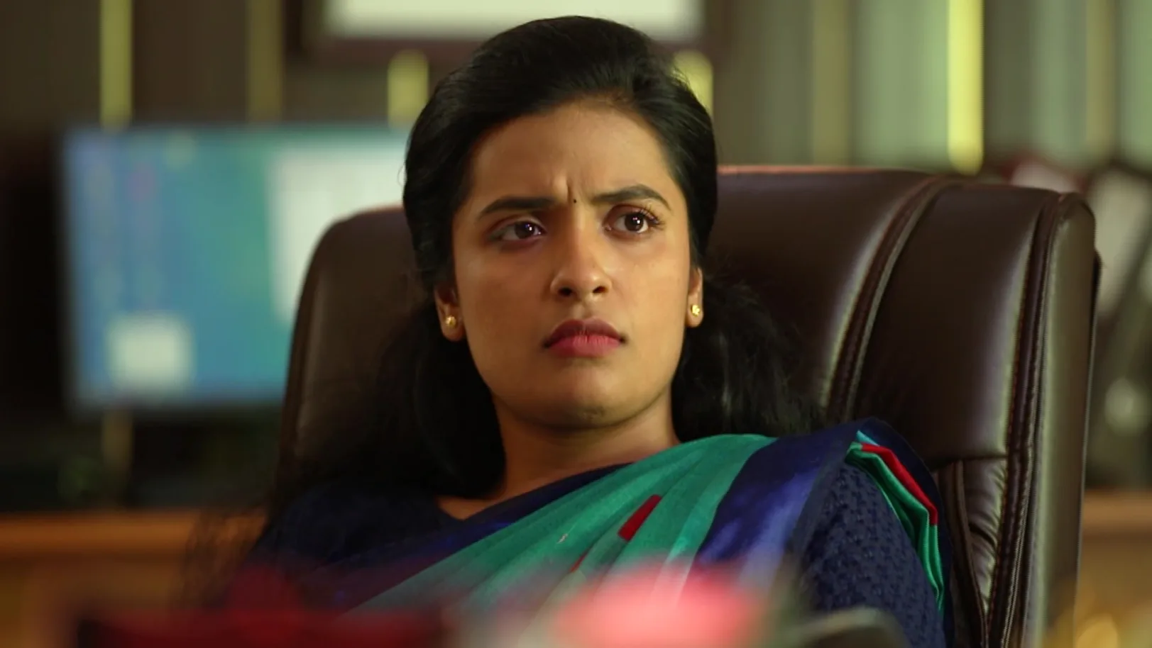 Kudumbashree Sharada - April 04, 2026 - Episode Spoiler