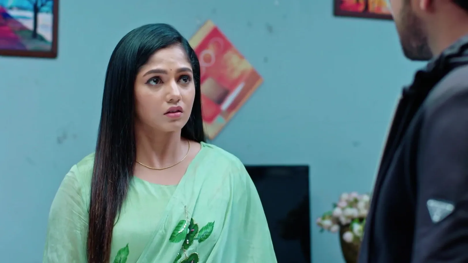 Shanthi Thanks Karna - Karna 