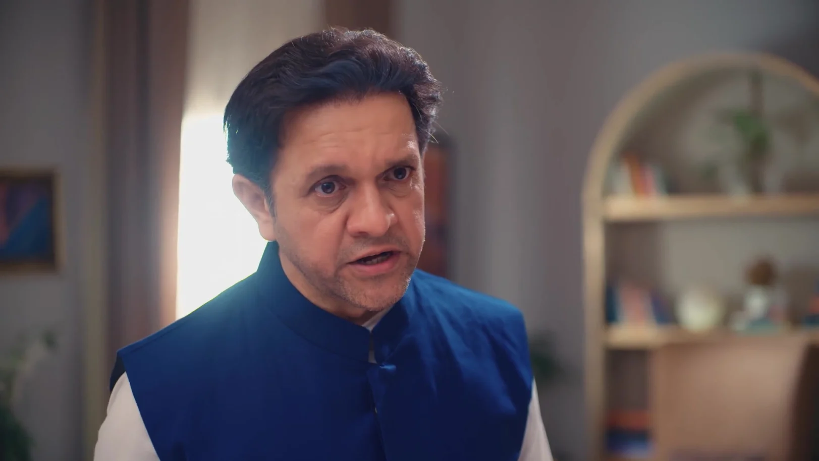 Mahesh Confronts Aarti - Jagadhatri 