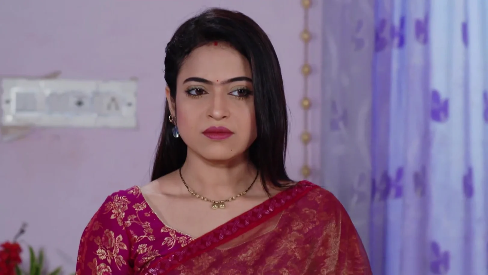 Rosy Instigates Her In-laws - Sathi Sata Janmara Rosy Instigates Her In-laws - Sathi Sata Janmara