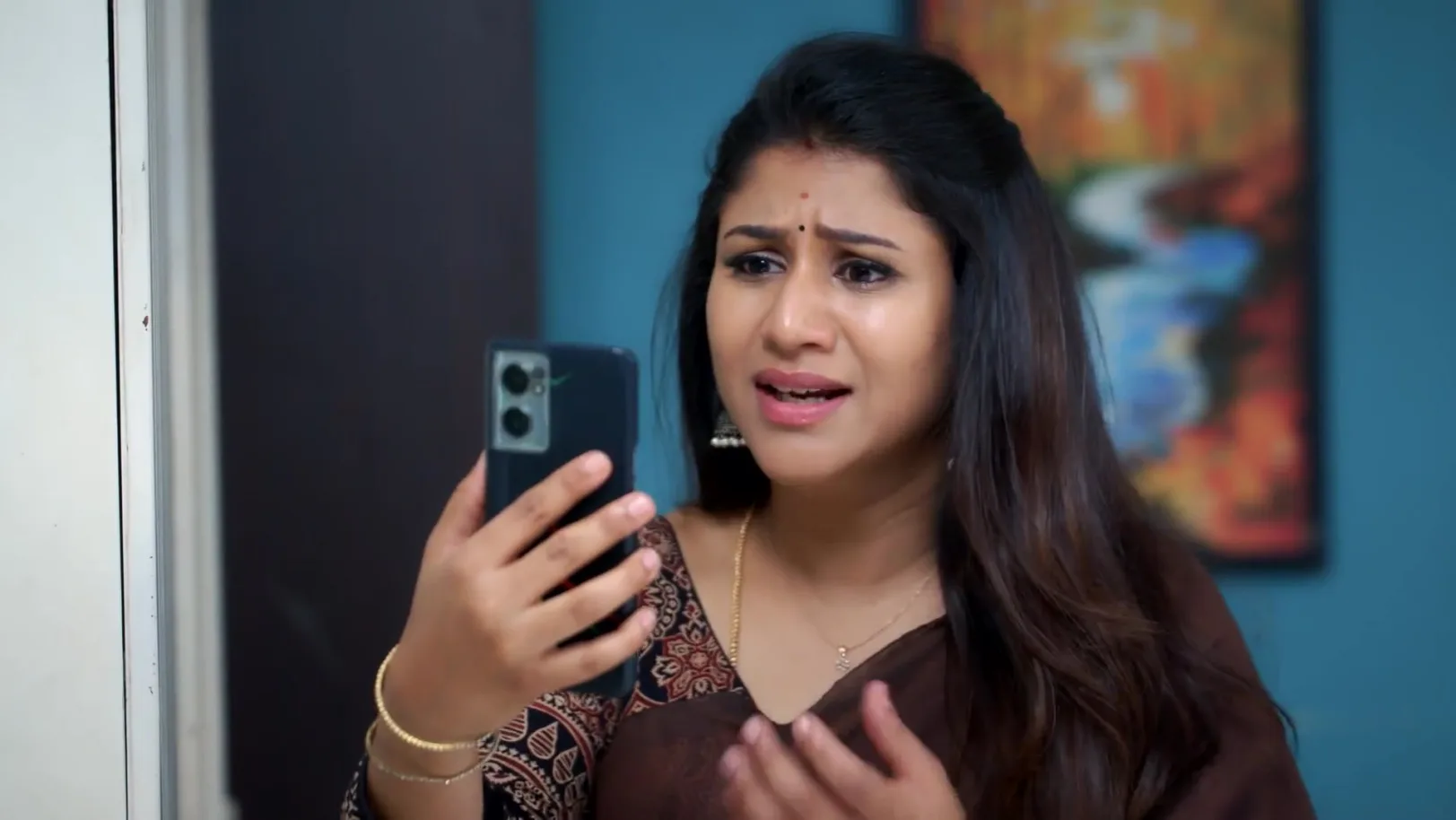 Varshini takes a Drastic Step - Paarijatham 