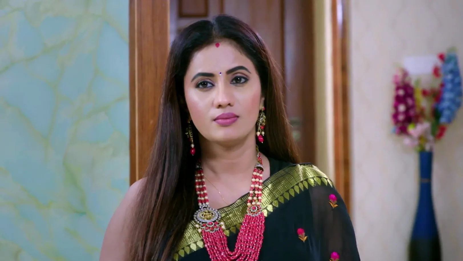 Disha Incites Sukanya against Soundharya 14th April 2026 Webisode