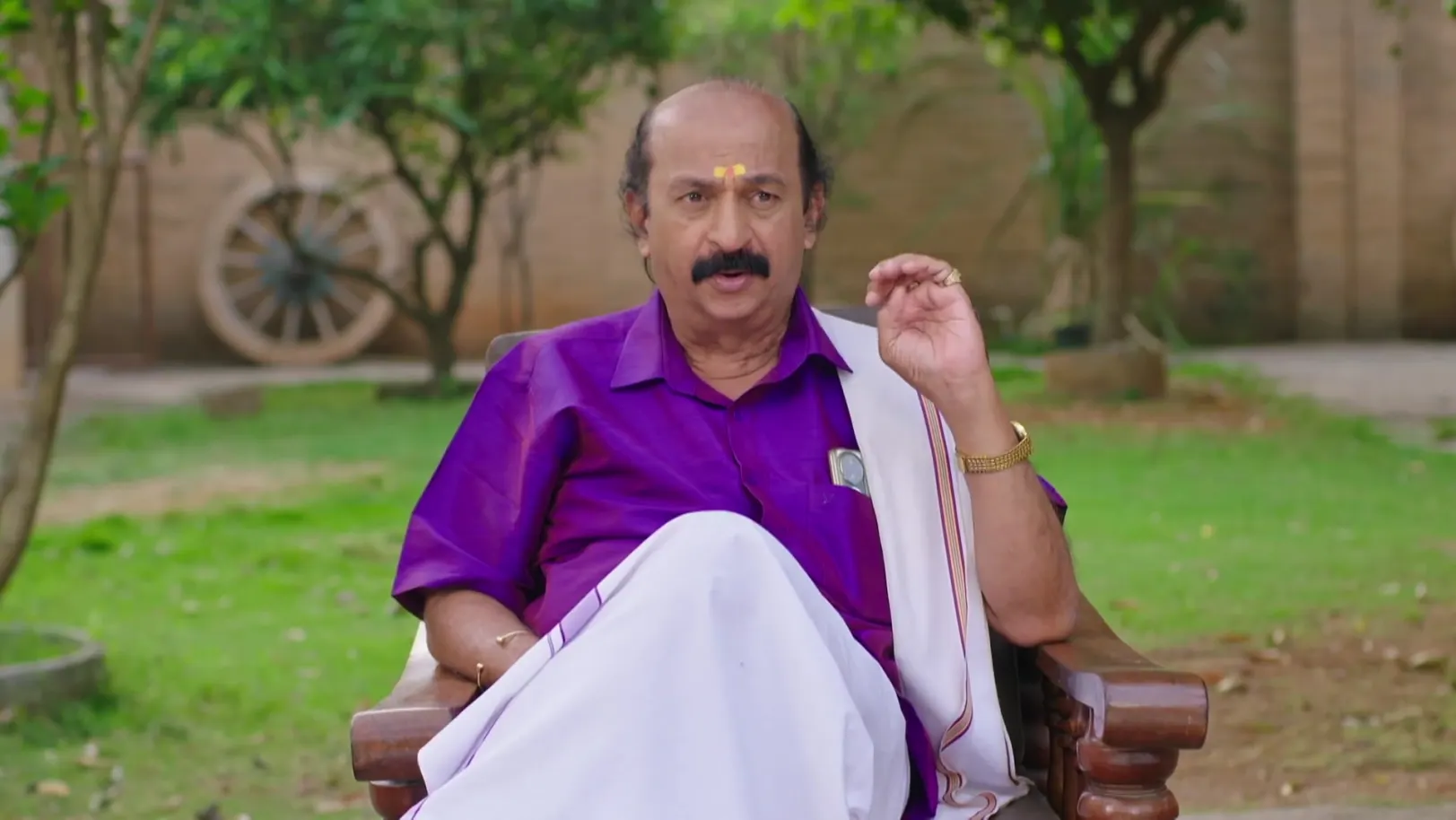 Kalase Gowda Joins Hands with Veerabhadra - Annayya 