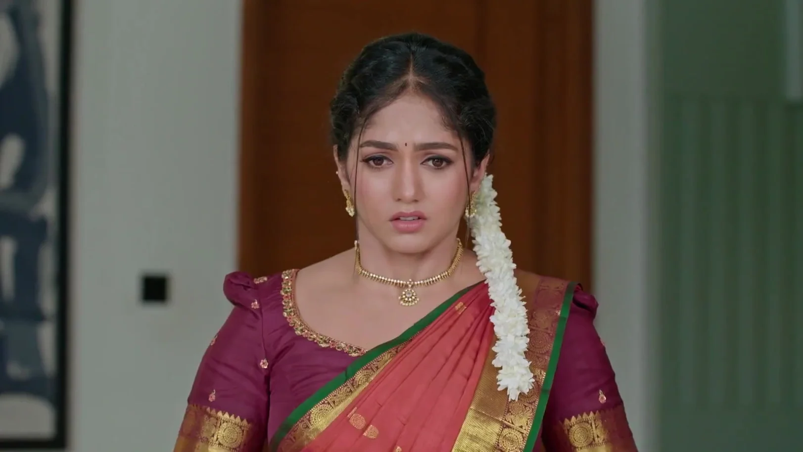 Arjun's Decision Shocks Nidhi and Karna - Karna 