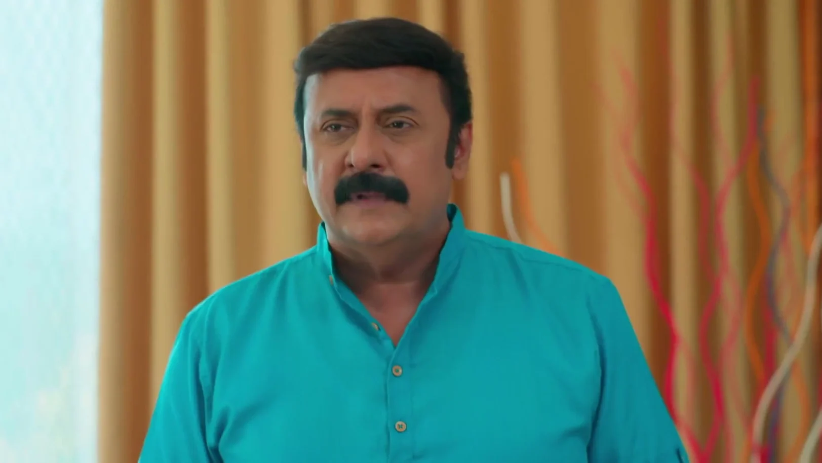 Aishwarya Panics over Ramadevi's Words - Chembarathy 