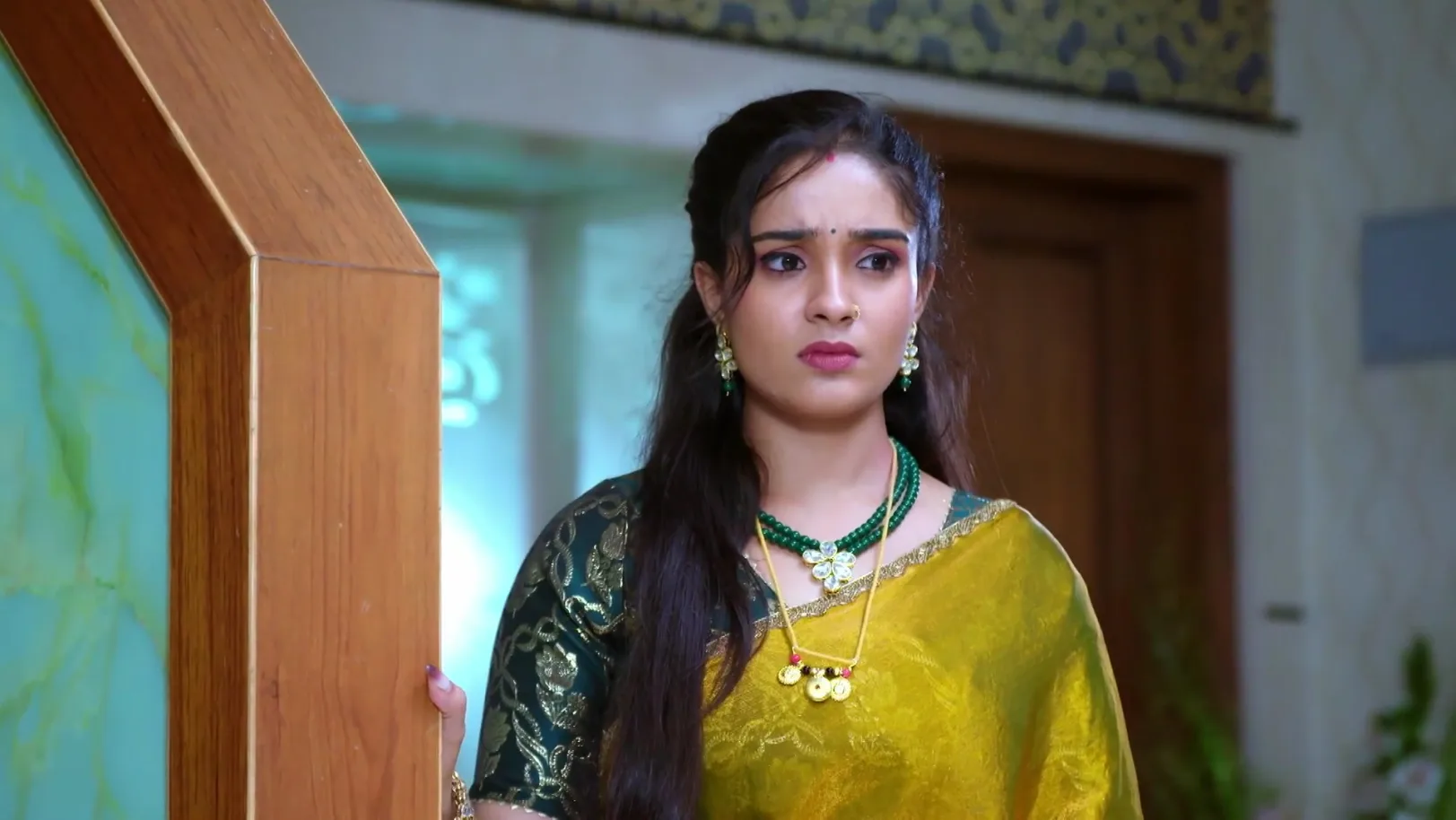 Prabhakar Tries to Incite Soundharya against Disha 22nd April 2026 Webisode