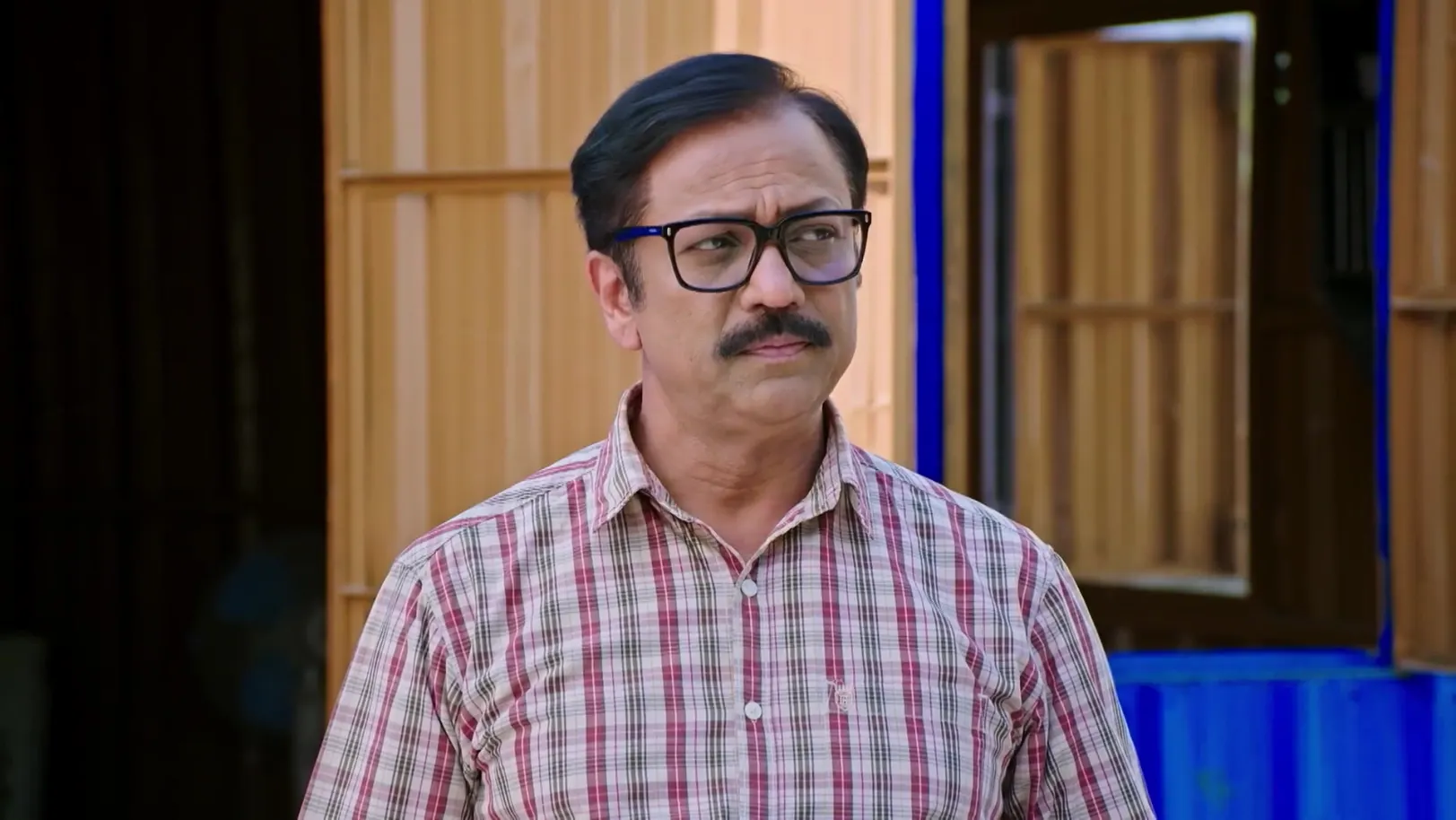 Srinivas Hides Lakshmi's Ill-Health from His Family 21st April 2026 Webisode