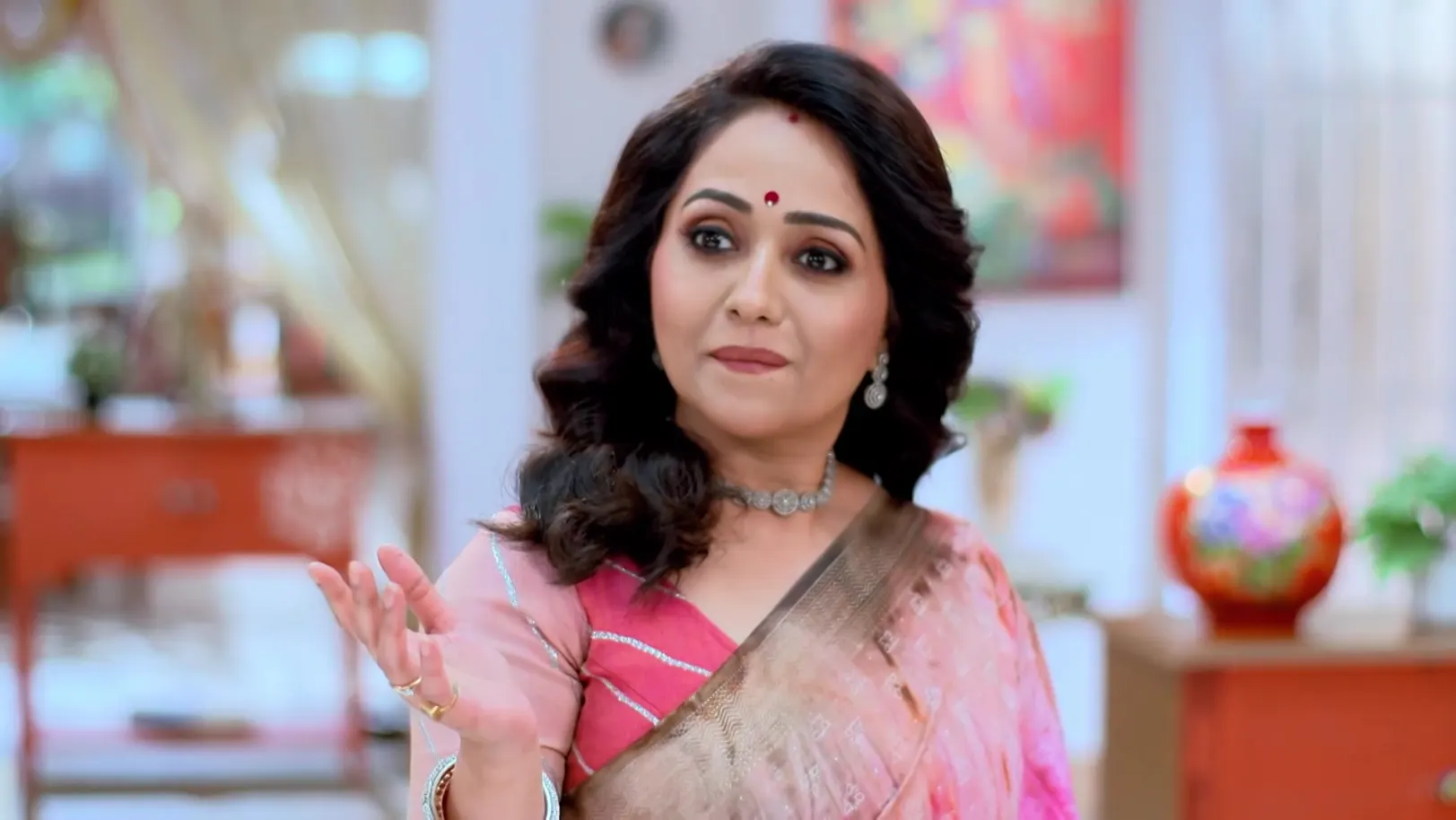 Indrani Thanks Kusum for Saving Ayushman - Kusum 