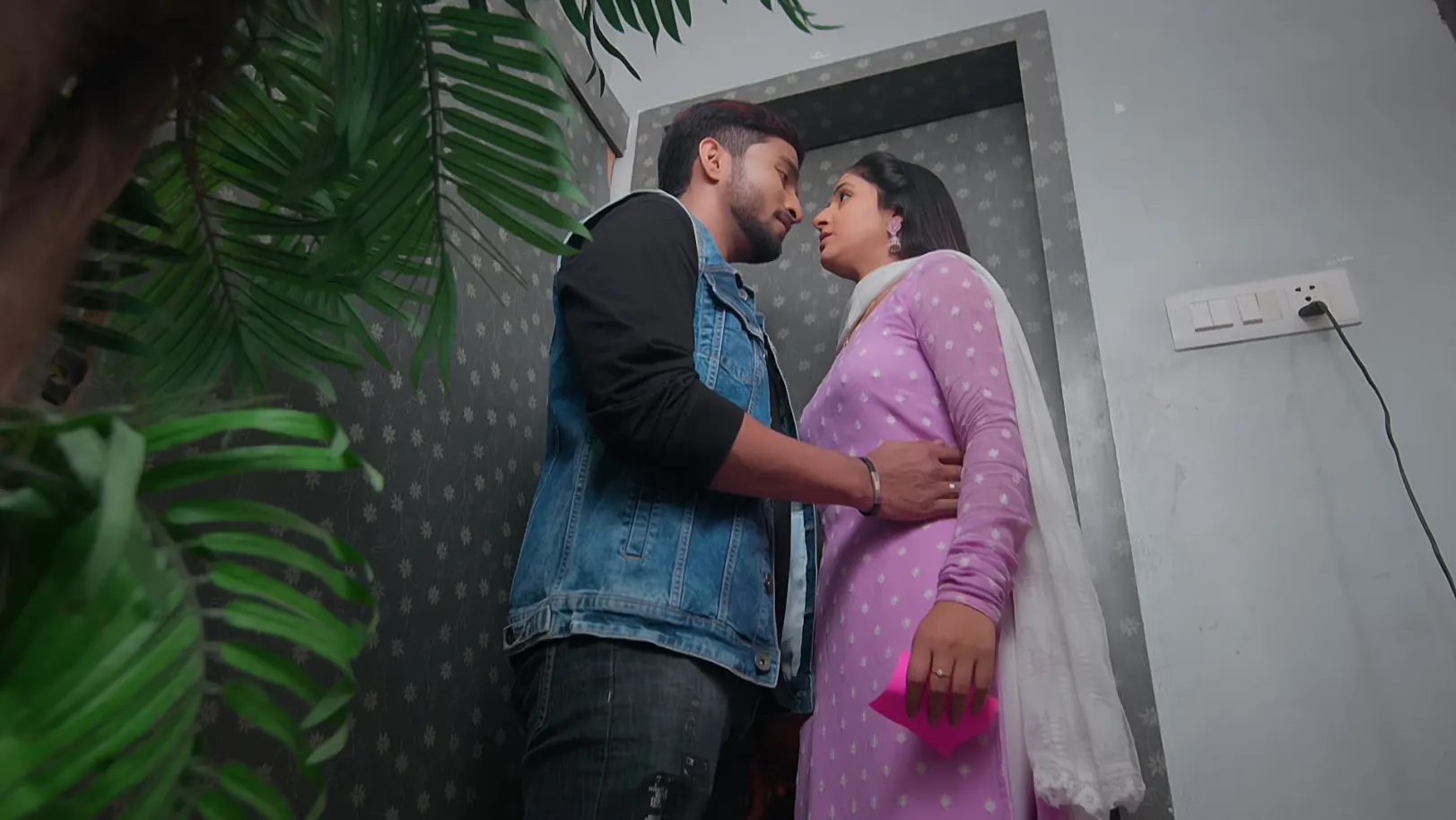 Aval Varuvala - April 29, 2026 - Episode Spoiler Aval Varuvala - April 29, 2026 - Episode Spoiler
