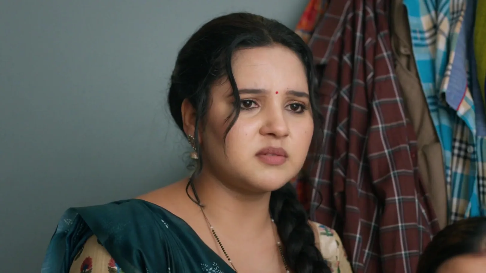 Family's Love Makes Vasudha Emotional - Vasudha 