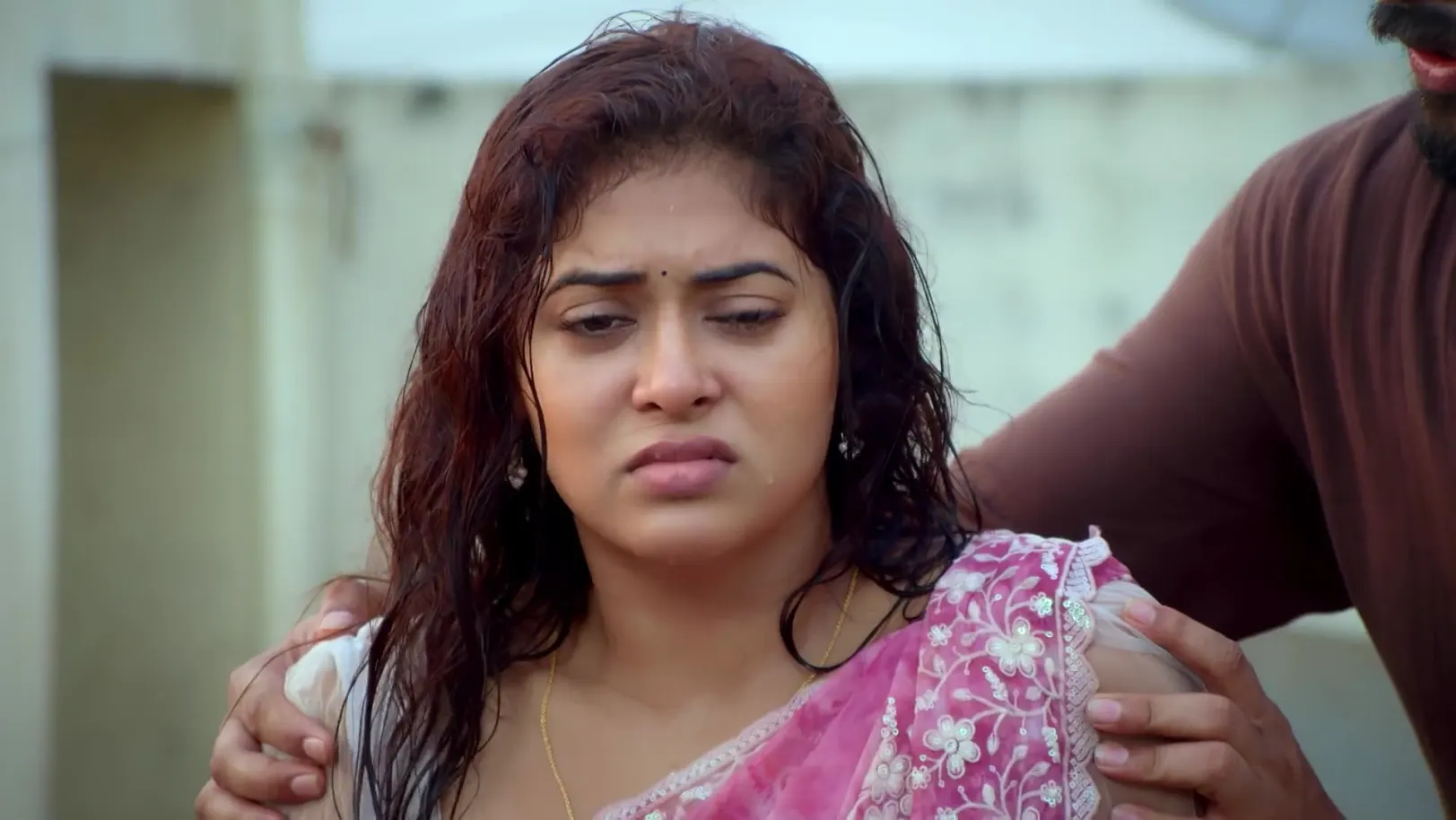 The Goons Leave Maya in the Tank - Sandhya Raagam The Goons Leave Maya in the Tank - Sandhya Raagam