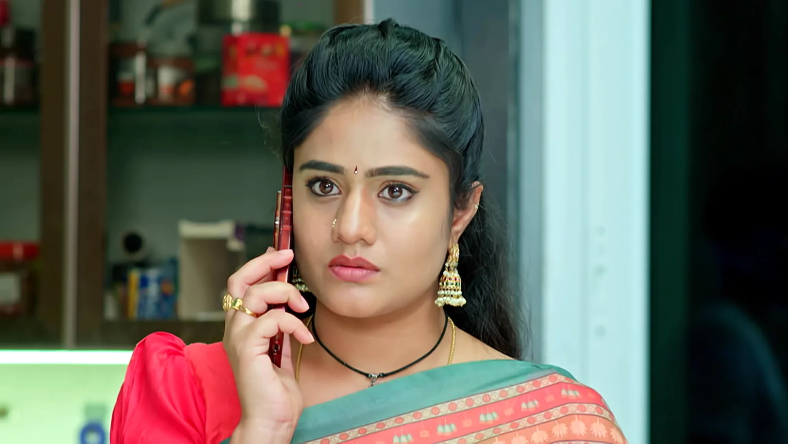 Avinash Threatens to Expose JD and KD - Jagadhatri - Promo
