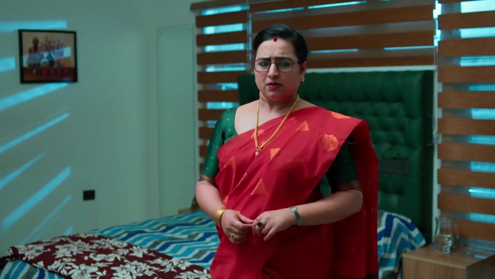 Deepak Chokes Yamini - Akale 