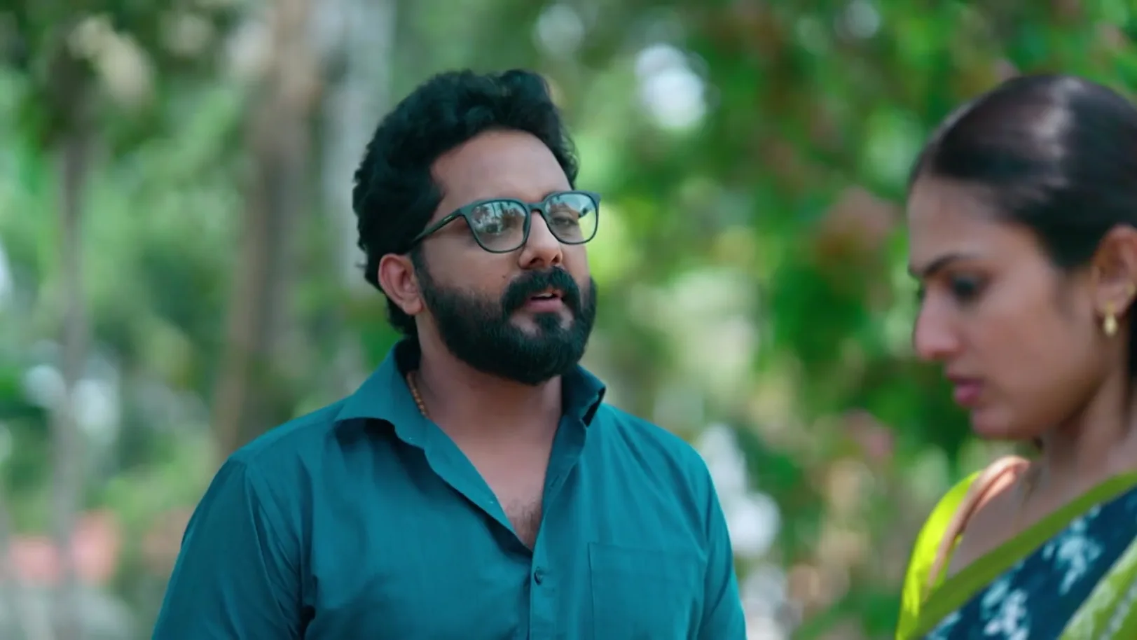 Hari Tries to Convince Ratna - Valyettan 