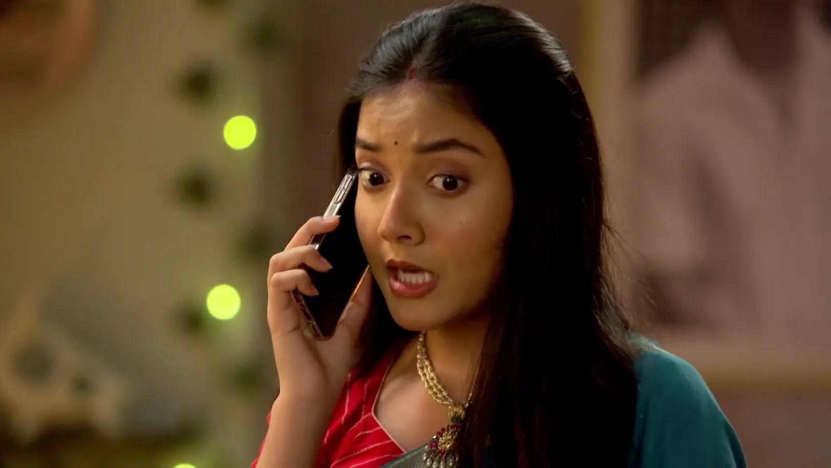 Tagor Blackmails Shirin - Parineeta 