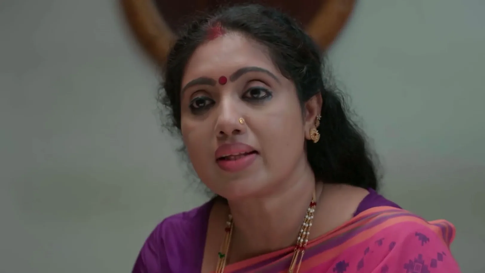 Vasumathi's Advice to Akshita - Durga 