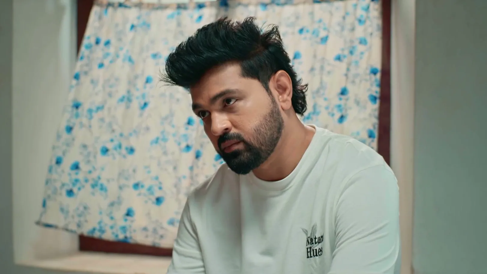 Priyanka Humiliates Varun - Snehapoorvam Shyama Priyanka Humiliates Varun - Snehapoorvam Shyama