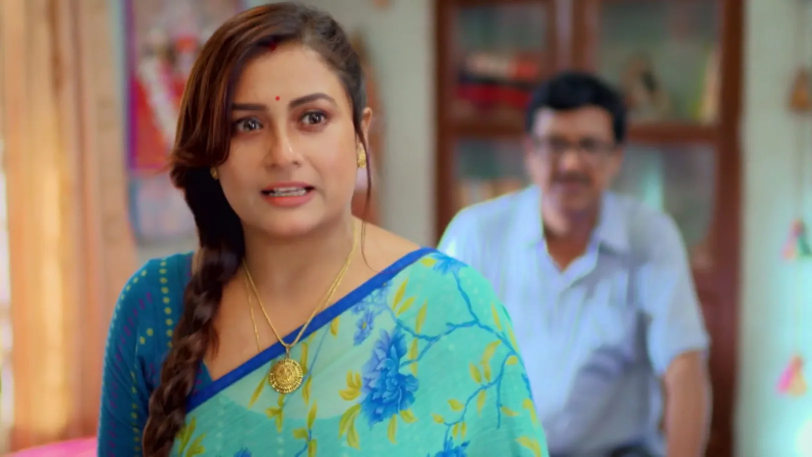 Bimala Insults Rita - Saat Pake Bandha Bimala Insults Rita - Saat Pake Bandha