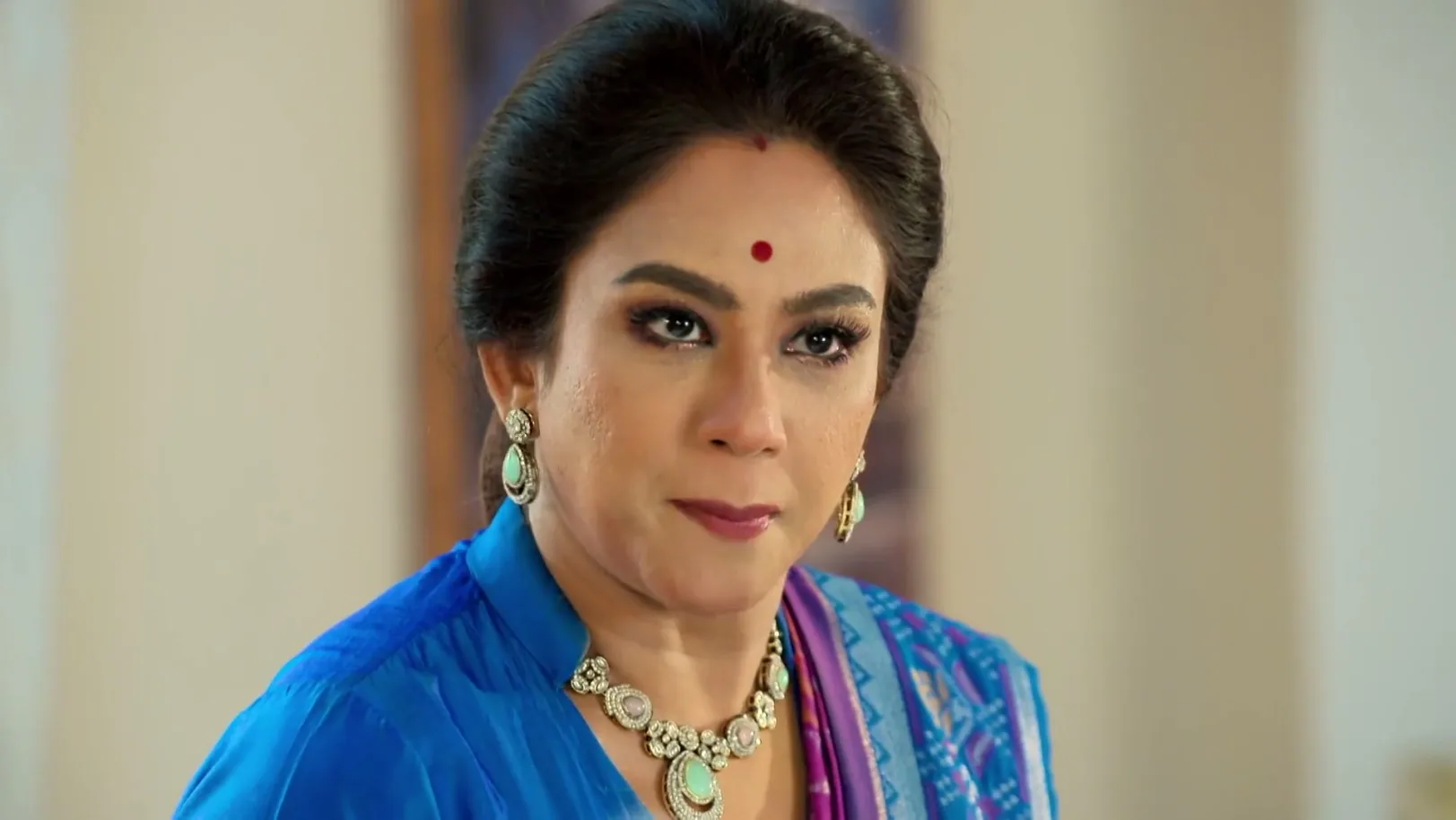 Ranjini Mocks Shubho - Saat Pake Bandha Ranjini Mocks Shubho - Saat Pake Bandha