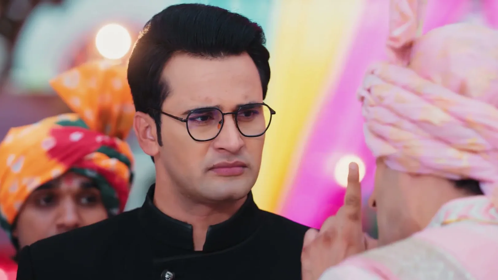 Raj Assures Veer that he Will Find Niya - Lakshmi Nivas 