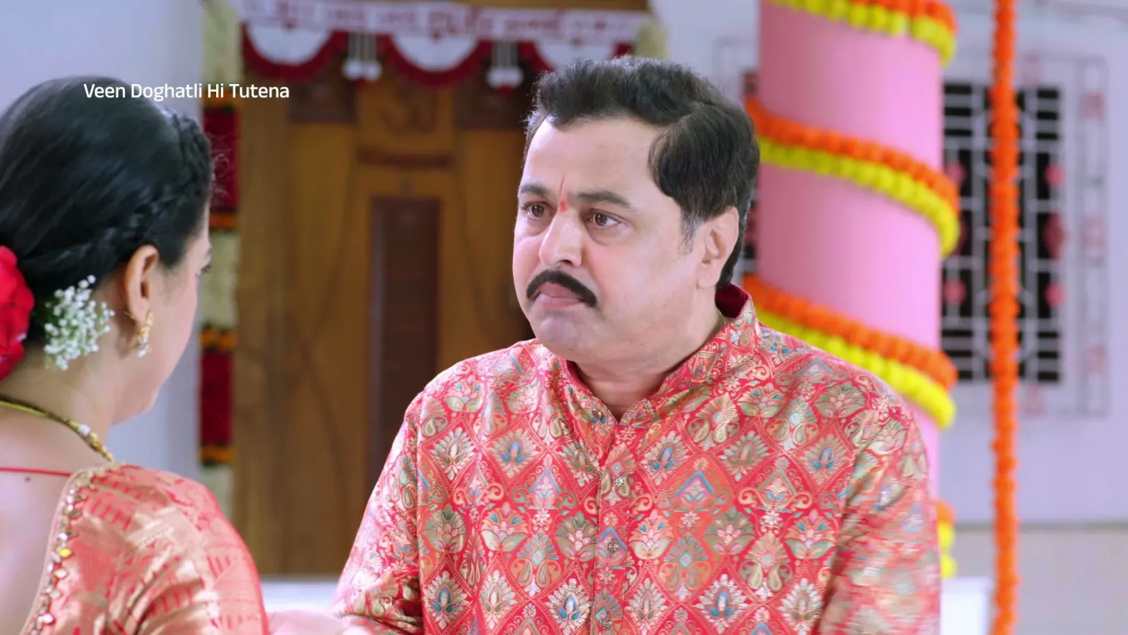 Samar Performs 'Vat Purnima' Puja for Swanandi - Veen Doghatli Hi Tutena - Promo Samar Performs 'Vat Purnima' Puja for Swanandi - Veen Doghatli Hi Tutena - Promo