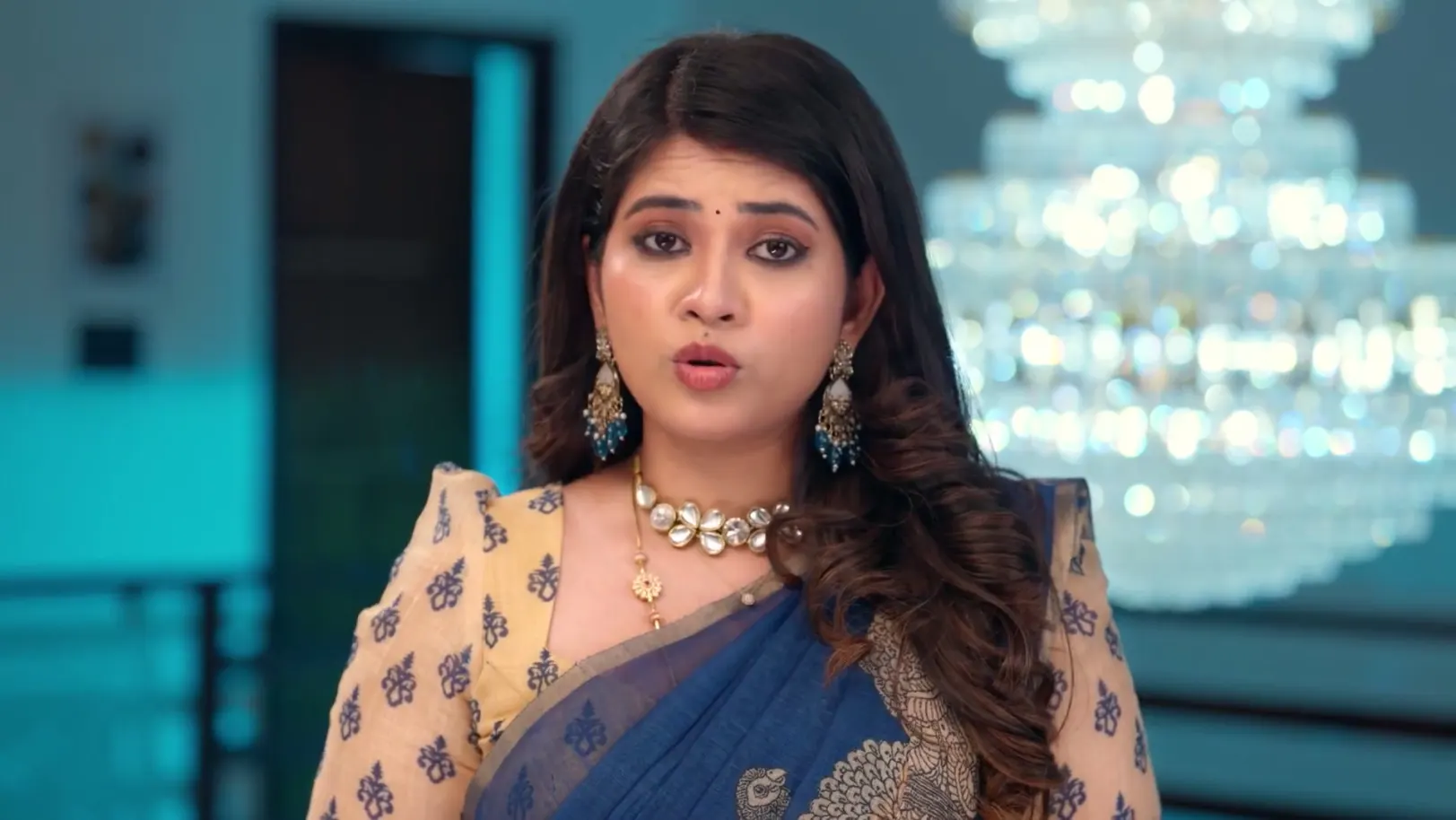 Vaanmathi Questions Vennila - Annamalai Kudumbam 