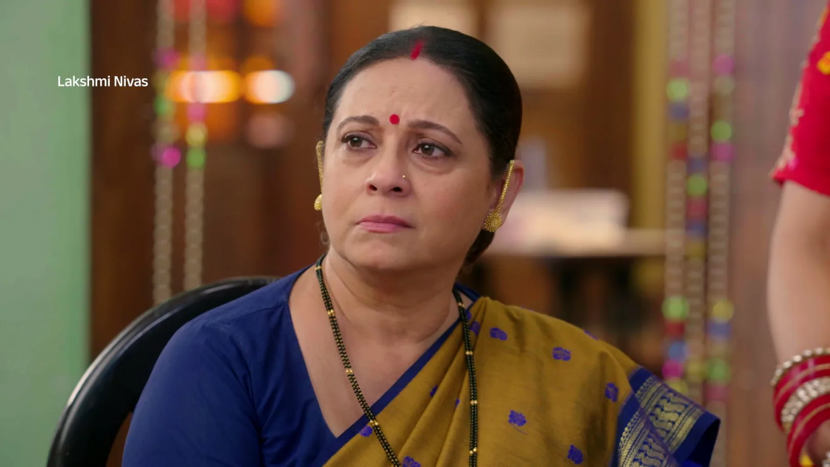 Raj and Veer Bring Food for Everyone - Lakshmi Niwas - Promo Raj and Veer Bring Food for Everyone - Lakshmi Niwas - Promo