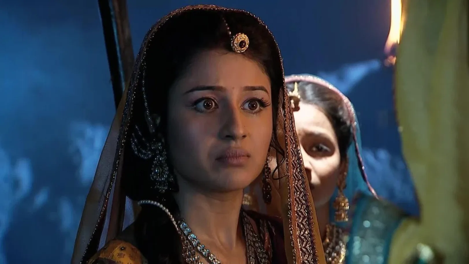 The harem celebrates Jalal's return - Jodha Akbar Episode 13