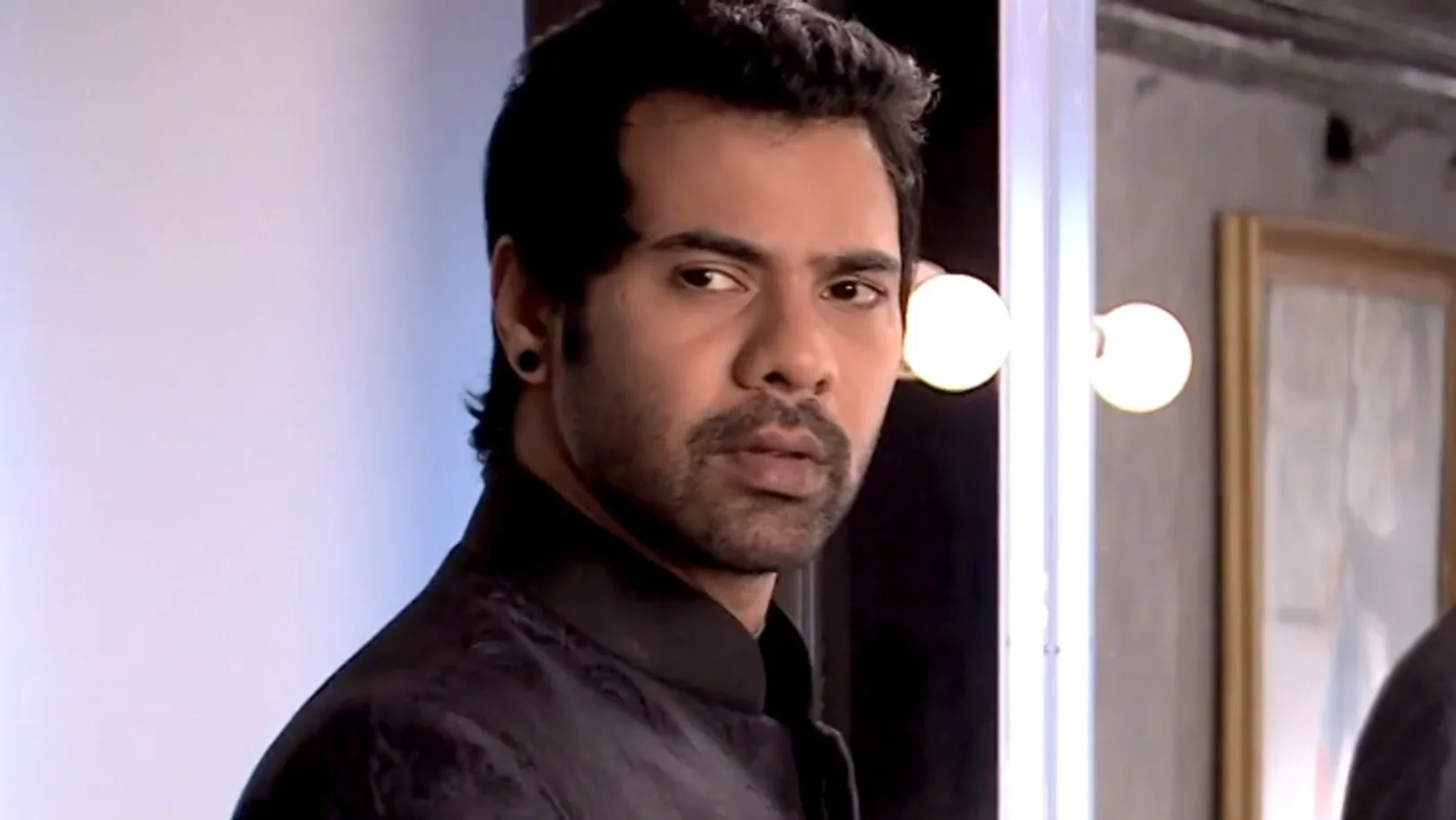 Abhi and Pragya's cute, funny fight - Kumkum Bhagya Funny Moments 