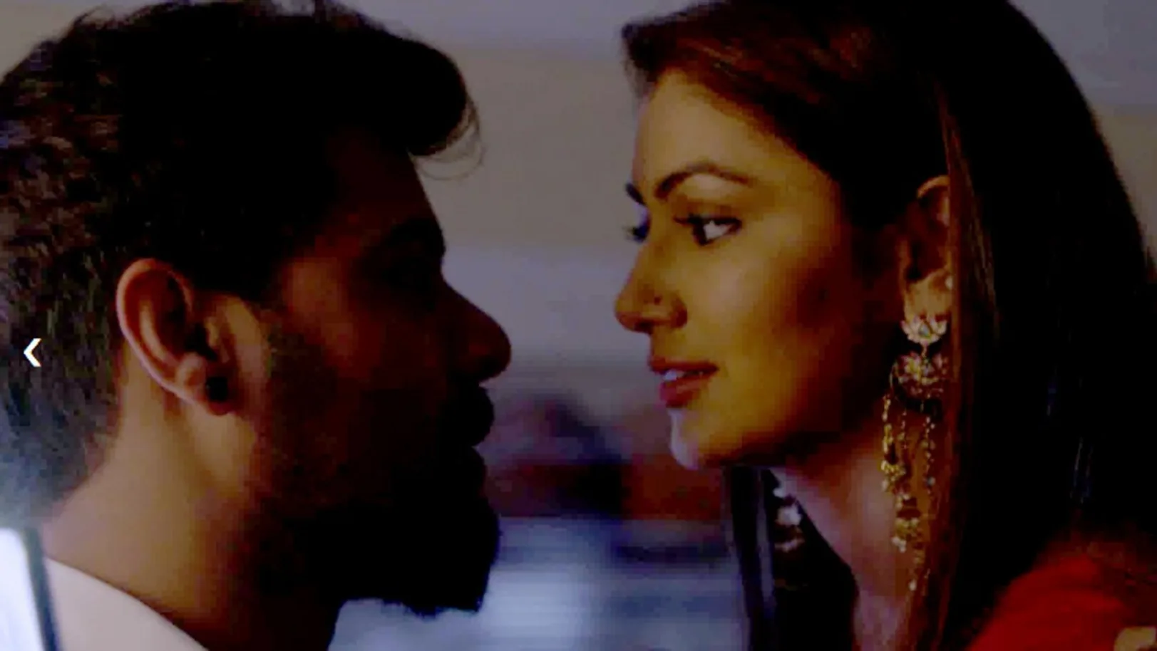 Abhi and Pragya Are Drawn Closer - Kumkum Bhagya Highlight 