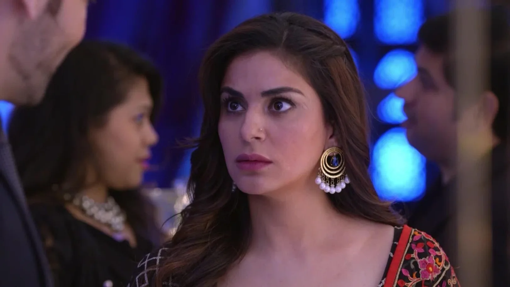 Preeta Uncomfortable With Prithvi - Kundali Bhagya Highlight 