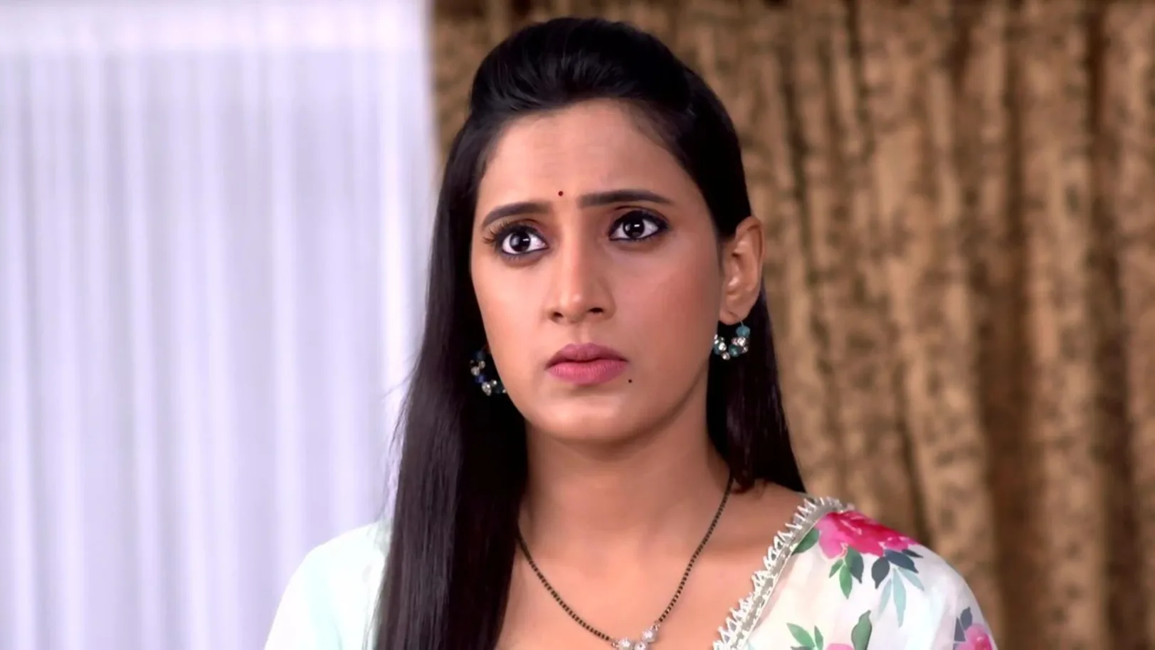 Anurag Boosts Shubhra's Morale | Aggabai Sunbai 