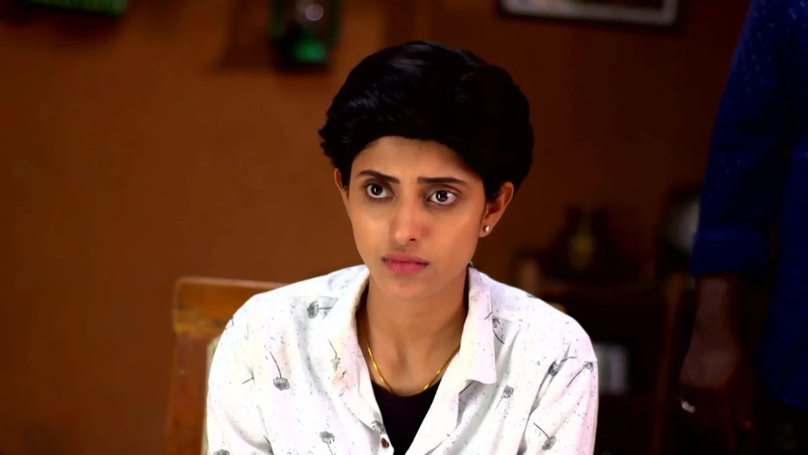Sathya Bags the Tender Episode 720
