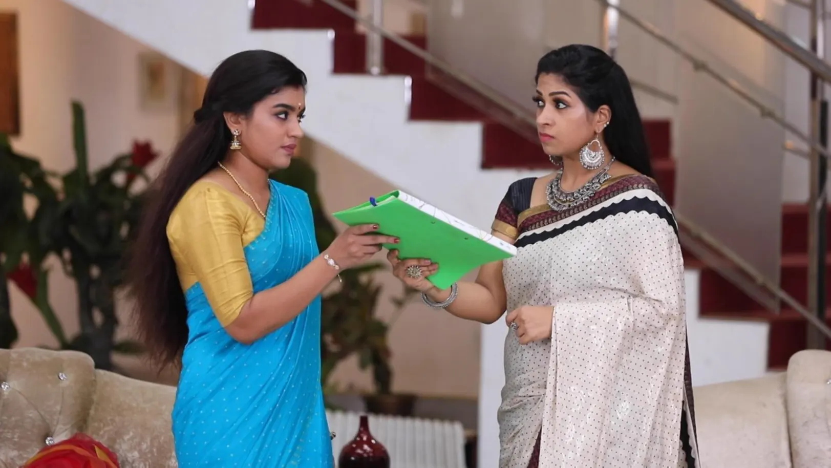 Parvathy Questions Aishwarya Episode 1126