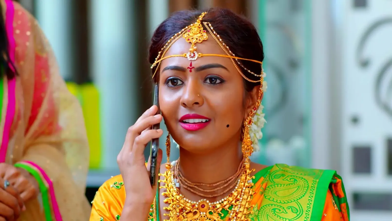 Haripriya Calls Shyama | Krishna Tulasi 