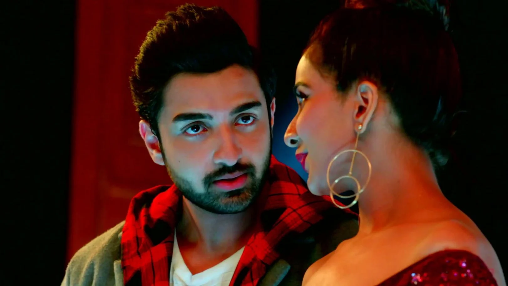 Lakshmi Runs into Rishi 5th August 2021 Webisode