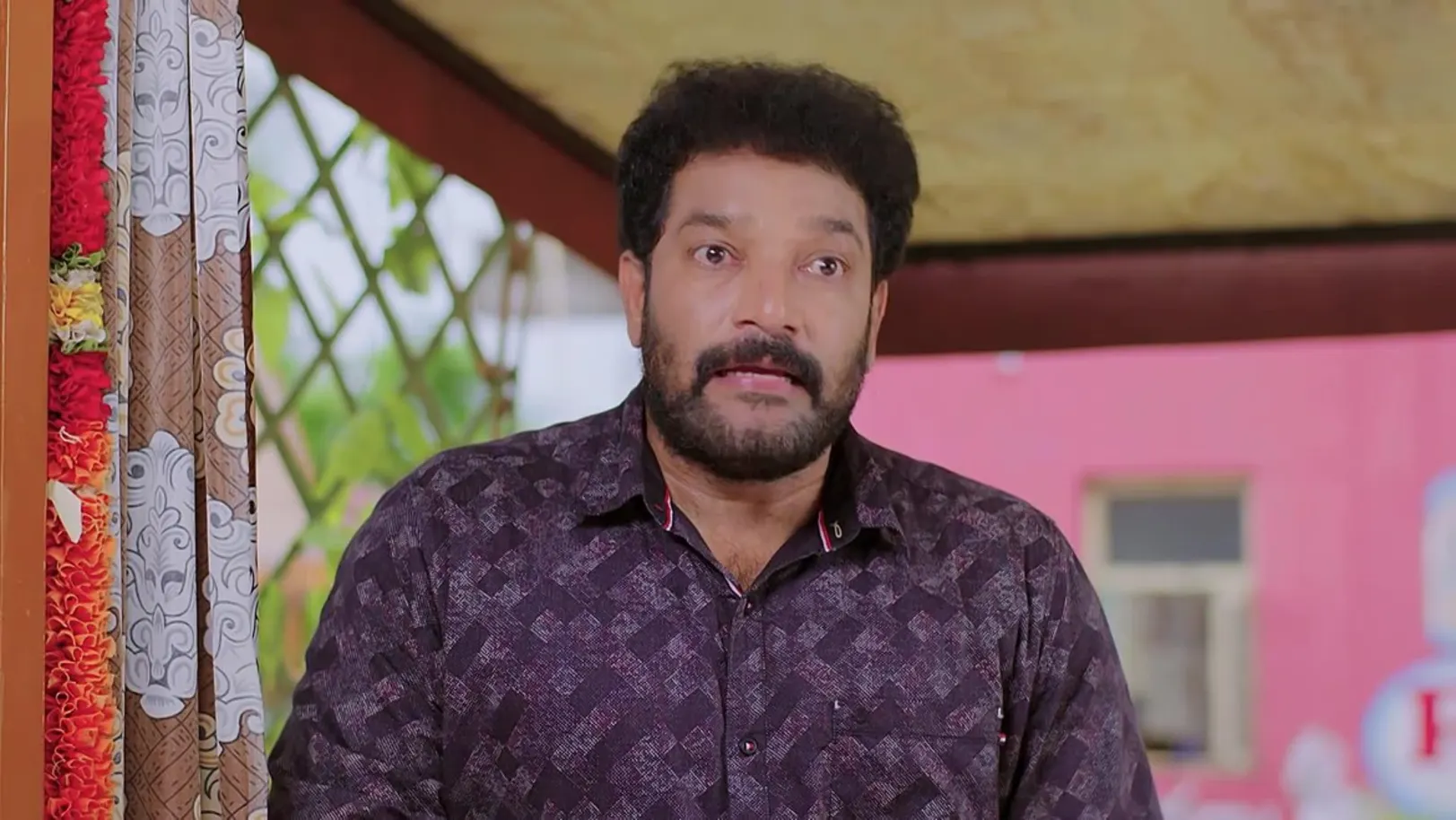 Arya questions Subramanyam’s shop owner - Prema Entha Maduram 