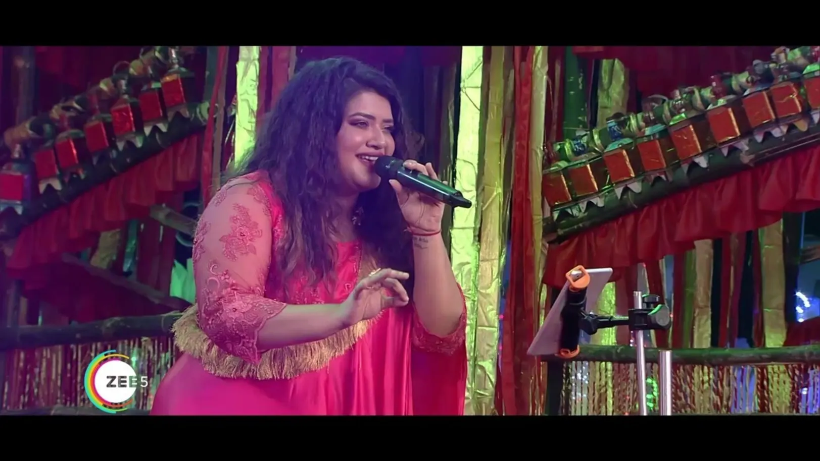 Ujjaini's spectacular performance - Zee Bangla Sansar Milan Utsab 
