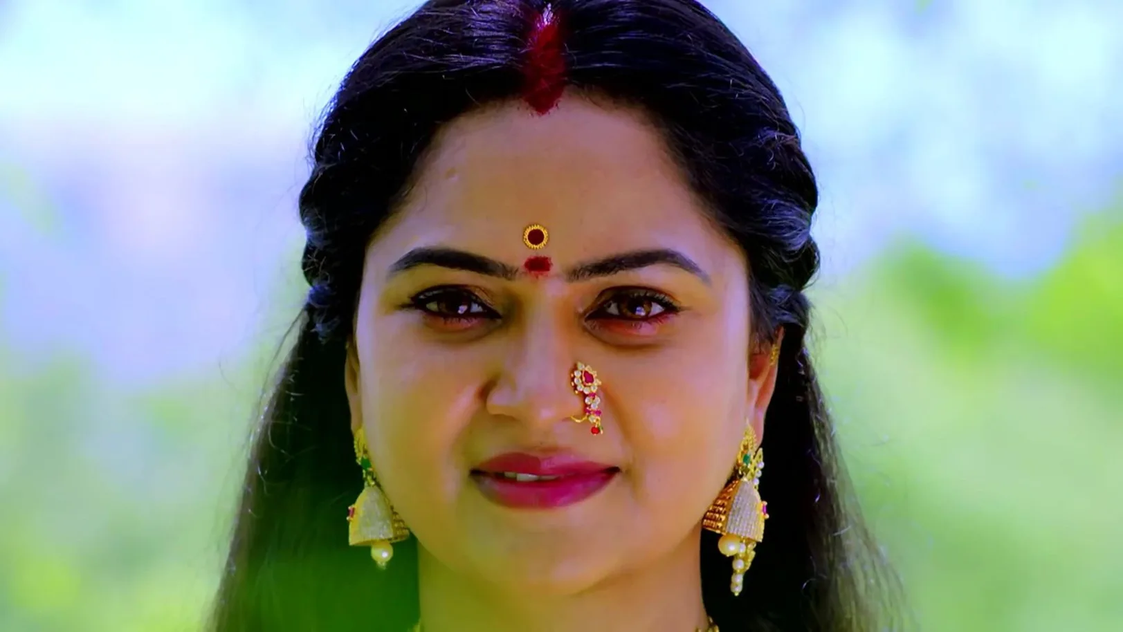 Devamma Applies 'Haldi' to Trinayani | Trinayani 