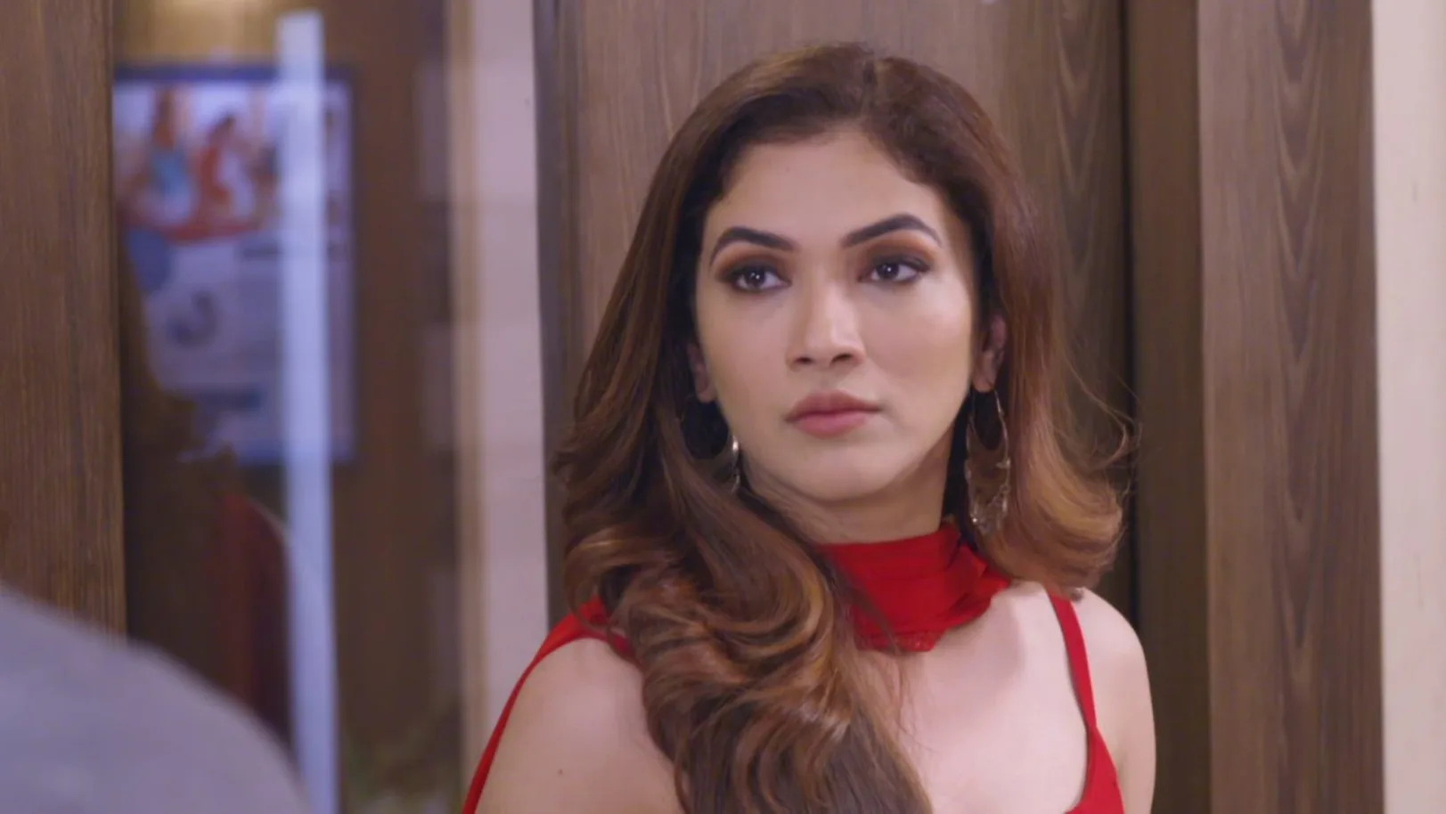 An angry Haiwaan abducts Amrita - Haiwaan Episode 15
