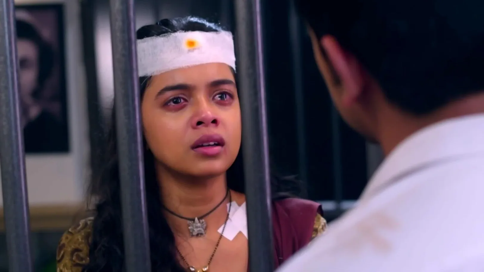 Veer asks Rani to return to Ballia - Apna Time Bhi Aayega 