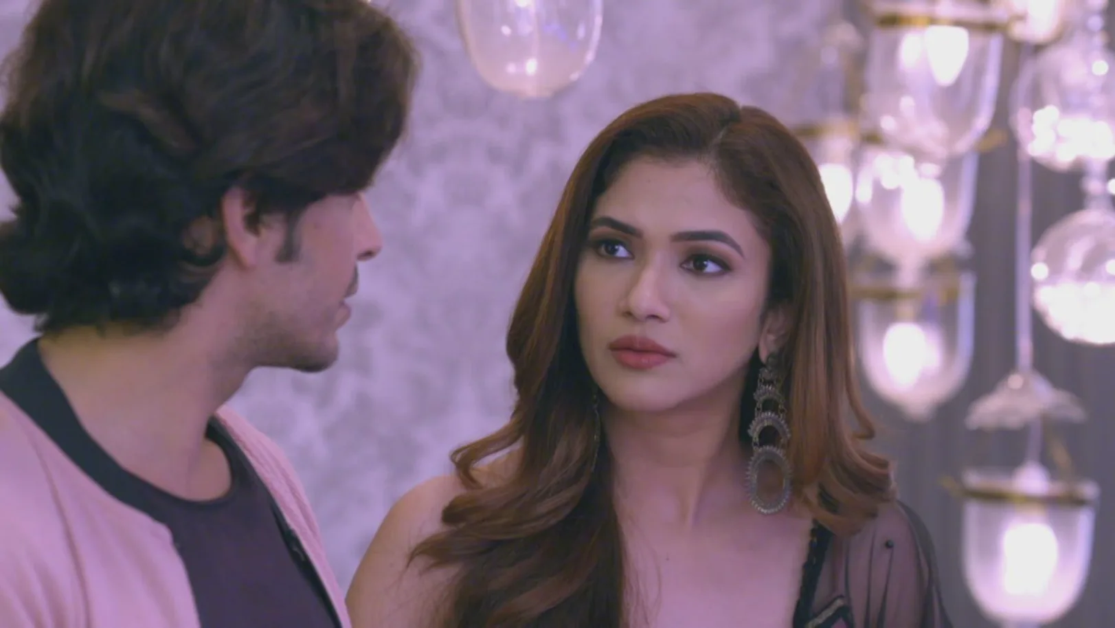 Ansh's pretence to influence Amrita - Haiwaan Episode 17