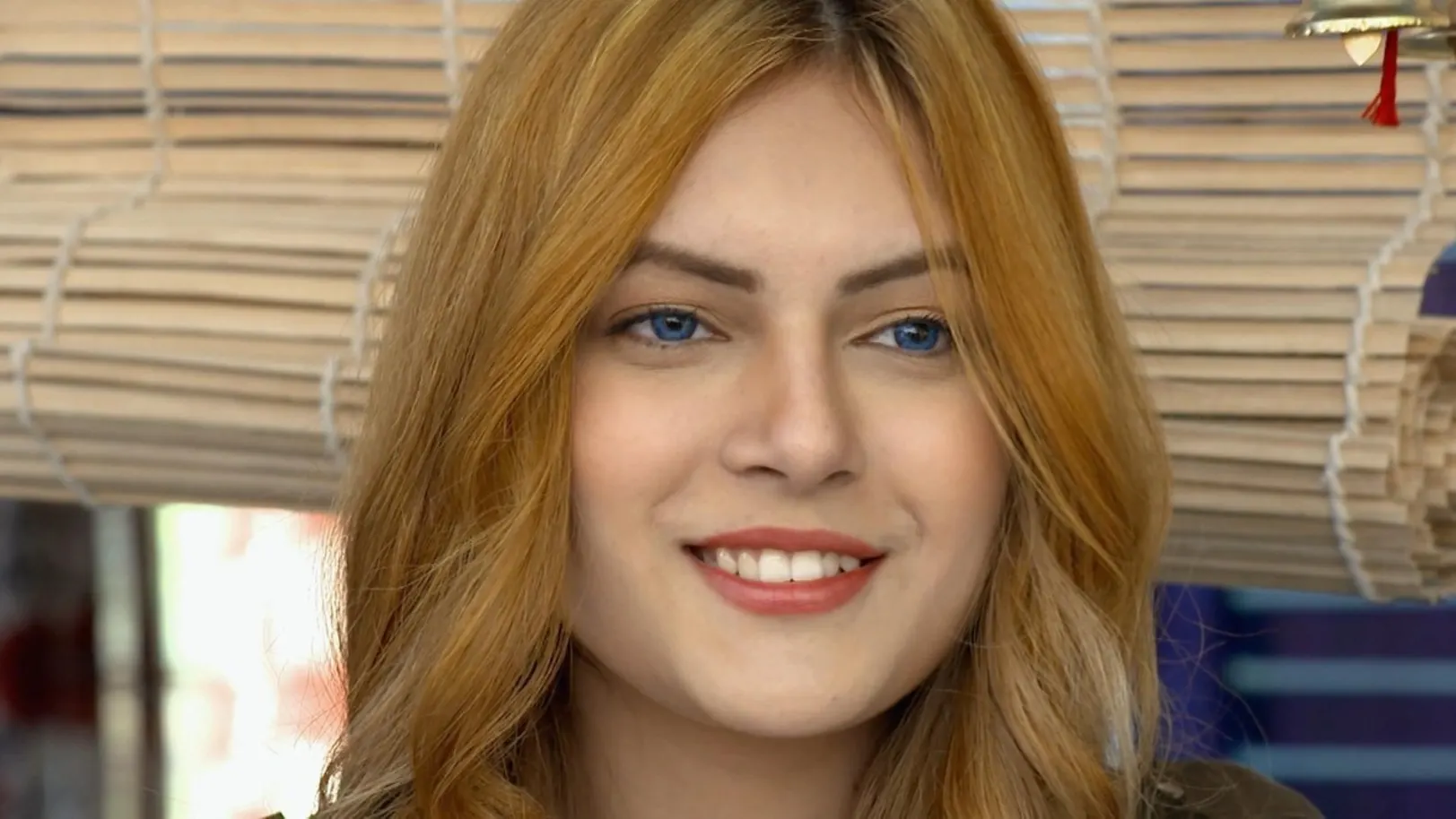 Sandy returns from Canada - Vilayti Bhabhi Episode 1