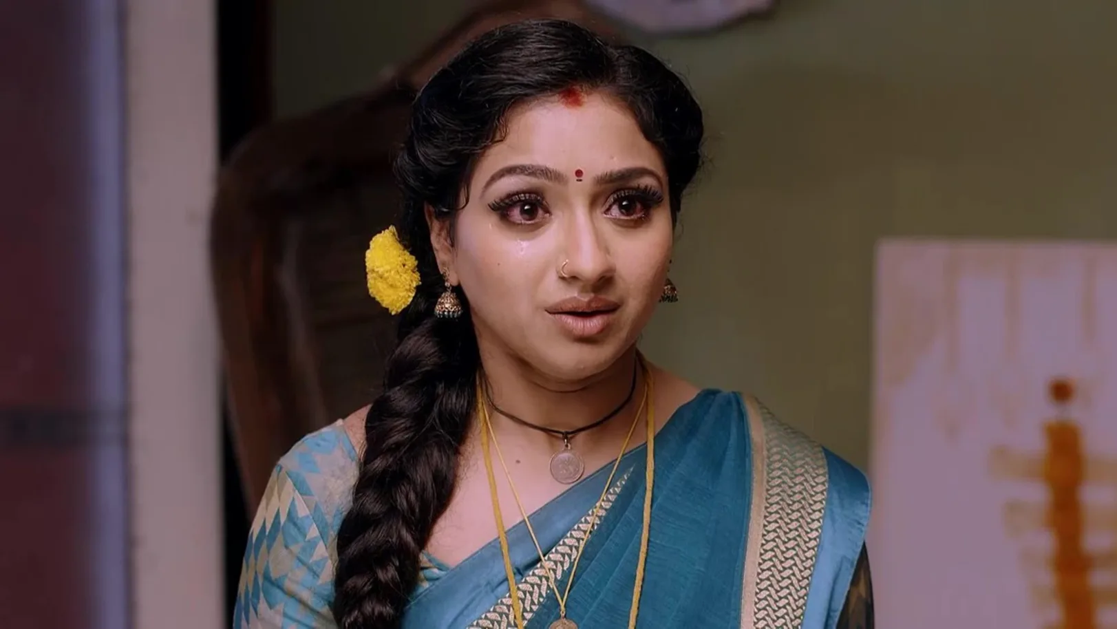 Shankar breaks down in tears - Trinayani 