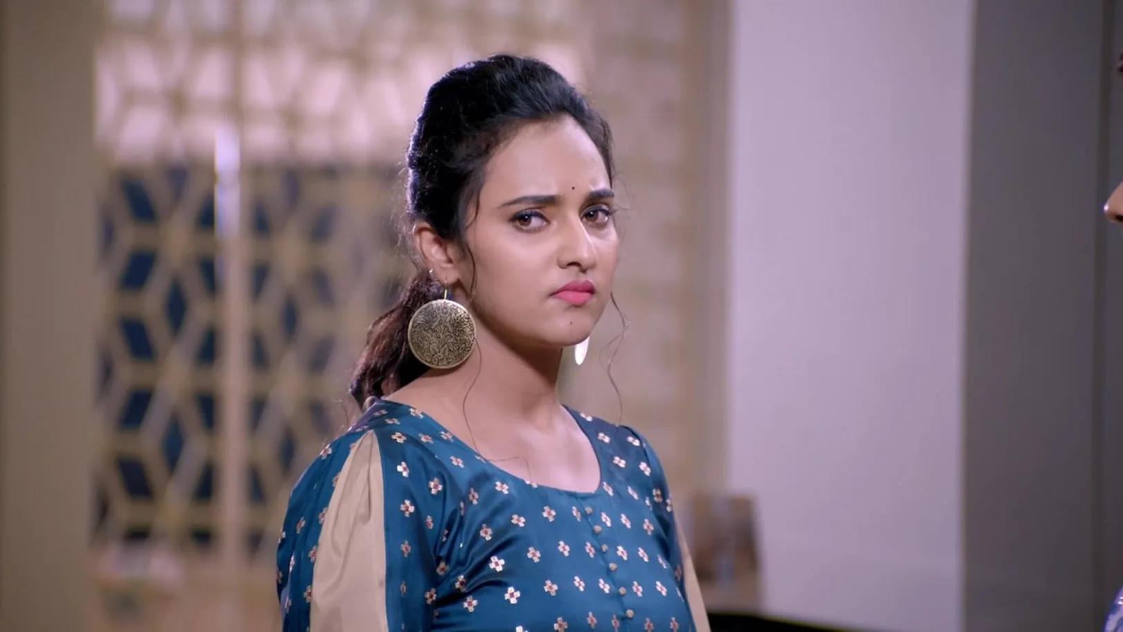 Subbalakshmi tries to reason with Janaki 4th January 2021 Webisode