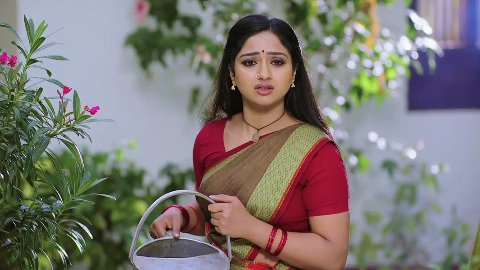 Trinayani - March 21, 2020 - Episode Spoiler