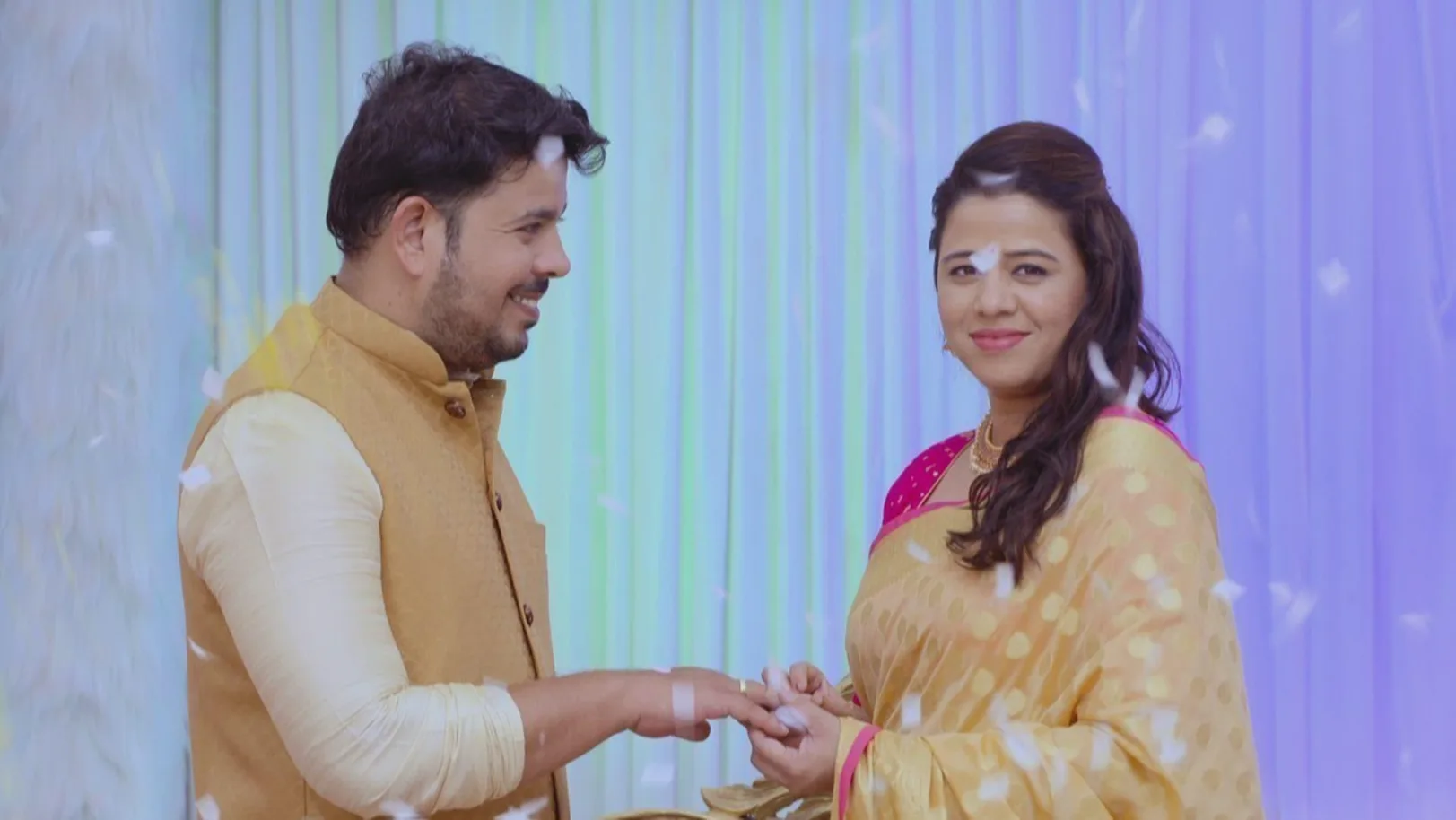 Radhika and Soumitra’s Engagement - Mazhya Navryachi Bayko Episode 1002